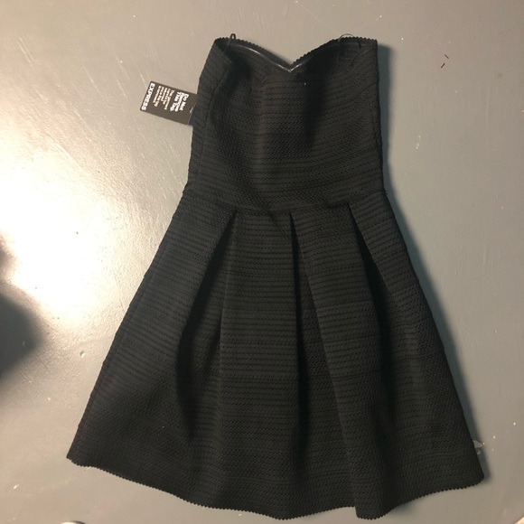 Express strapless dress! NWT - Picture 3 of 5